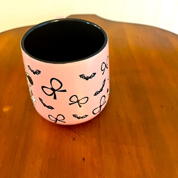 ✨NEW🖤Minnie Mouse Pink Halloween Witch Mug🎀 - Picture 3 of 5